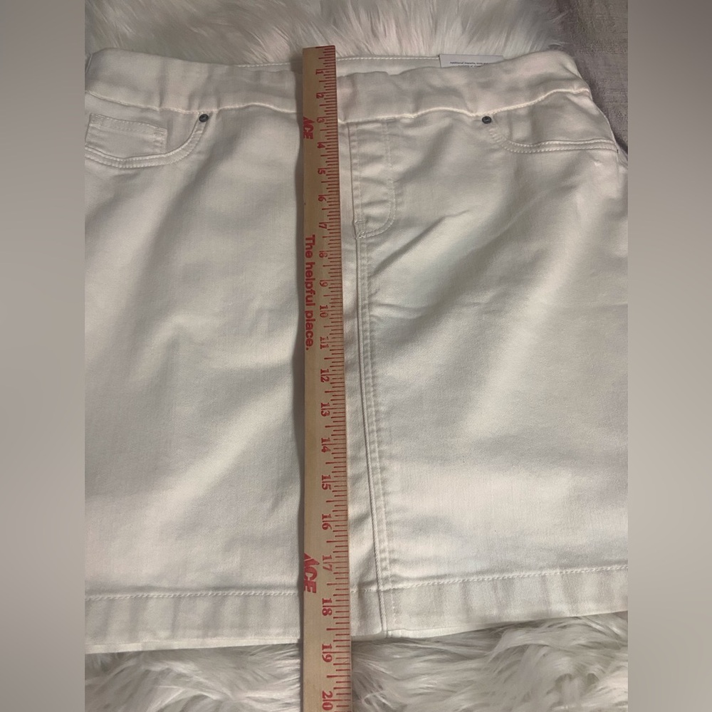 NWT Chico’s Sz 12 White Denim Women’s Skorts - Picture 6 of 10